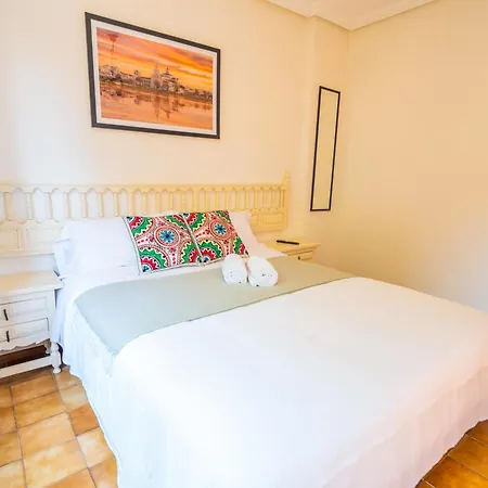 Oliva 3000 Guest house *