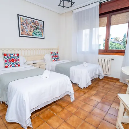 Oliva 3000 Guest house *