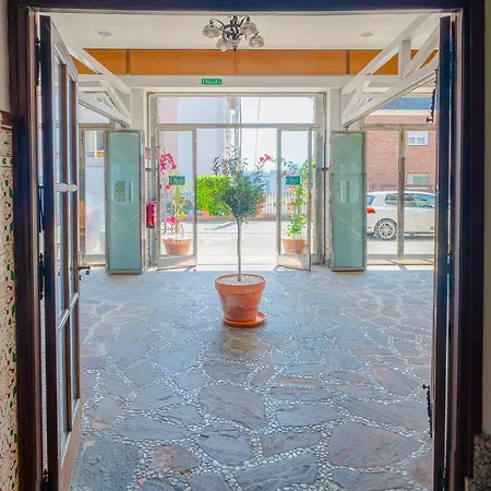 Oliva 3000 Guest house *